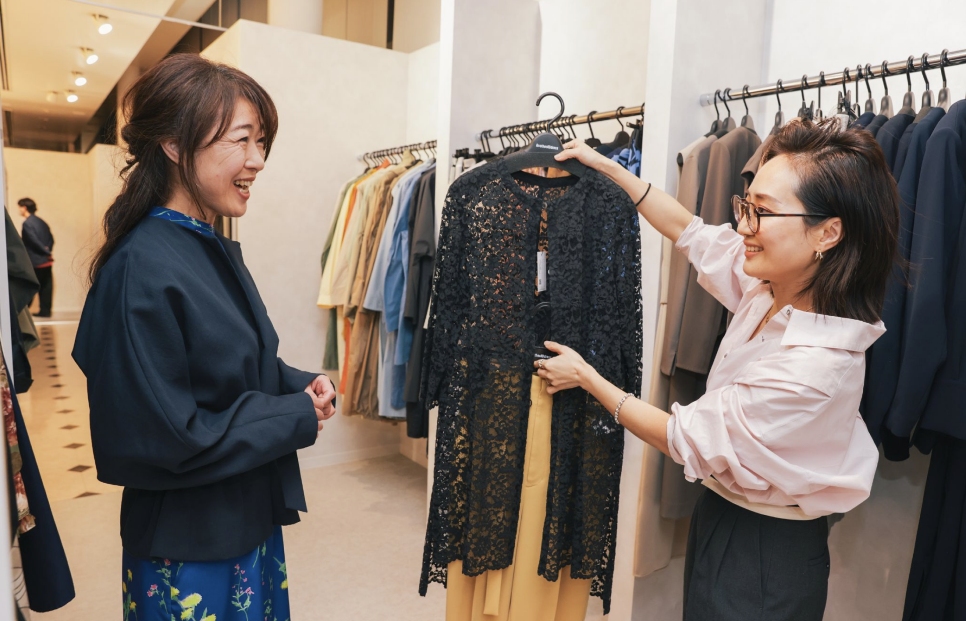 バブル世代の恋が、消費市 場を動かす「ときめき消費」 「ラス恋の日(5/1・金)」に50代・60代カップル向け デート服提案イベントを開催 〜大丸松坂屋百貨店発のファッションレンタル「AnotherADdress」とコラボ〜
